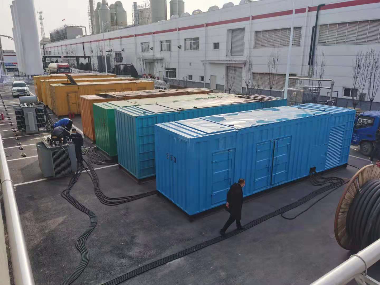 河间发电机出租-两相发电机与三相发电机有何区别?