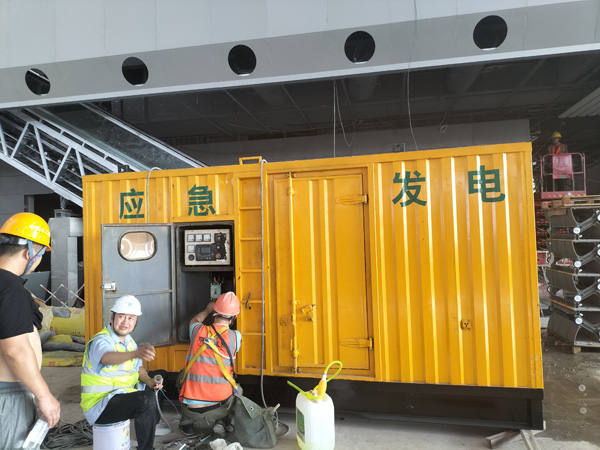 河间怎样判断空气滤清器是否需要更换？